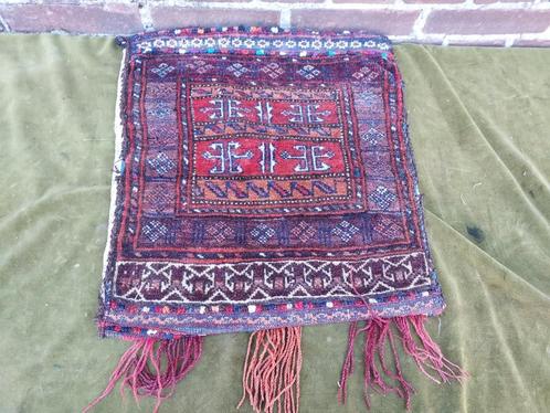 Oosters tapijt, Beloutch kameeltas met franjes, lxb=47x45 cm, Antiek en Kunst, Antiek | Kleden en Textiel, Ophalen of Verzenden