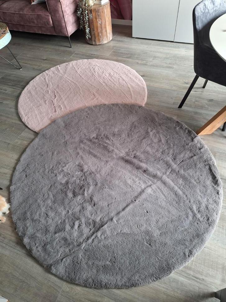 Vloerkleed rond 160cm, Huis en Inrichting, Stoffering | Tapijten en Kleden, Zo goed als nieuw, 150 tot 200 cm, Rond, Ophalen