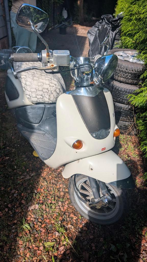 Aprilia Mojito 50 - Klassieke Scooter, Fietsen en Brommers, Scooters | Aprilia, Gebruikt, Mojito of Habana, Maximaal 45 km/u, Benzine