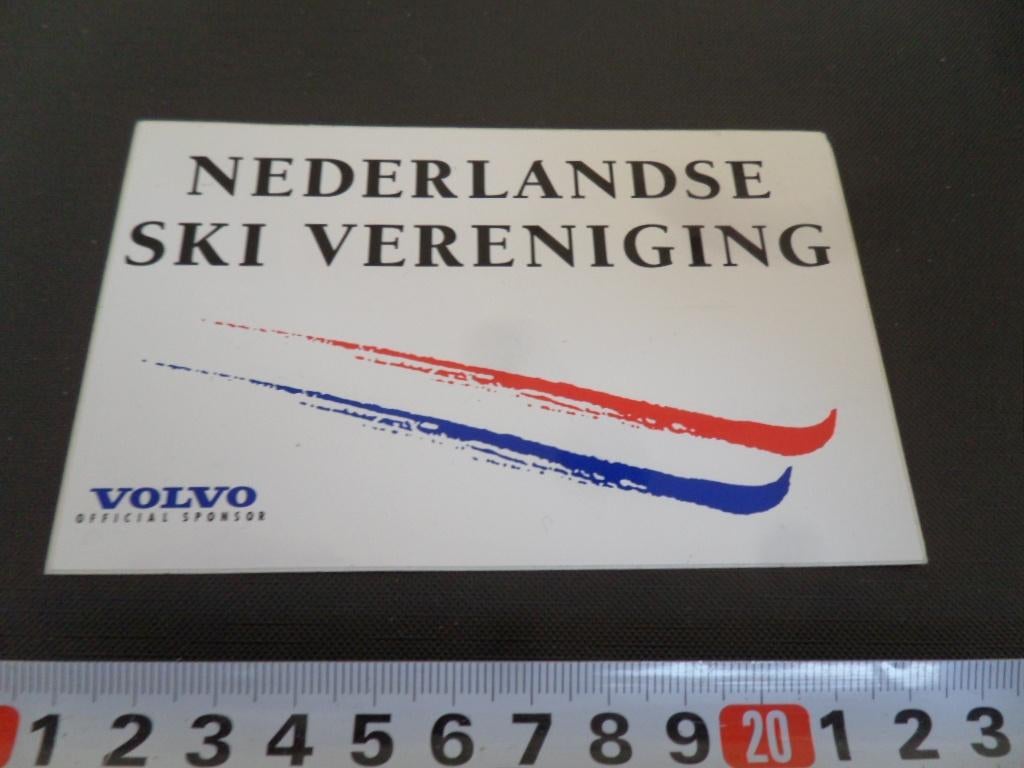 sticker VOLVO official sponsor Nederlandse Ski Vereniging *, Verzamelen, Ophalen, Zo goed als nieuw