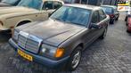 Mercedes-Benz 200-500 (W124) 4drs 230e 4-bak, Auto's, Zwart, 2300 cc, Mercedes-Benz, Bedrijf