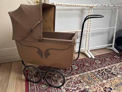 Vintage poppenwagen te koop, Antiek en Kunst, Antiek | Speelgoed, Ophalen