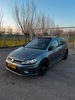 Volkswagen Golf 1.6 TDI 150pk 7-DSG 5D 2017 Grijs, Auto's, 4 cilinders, 150 pk, Alcantara, Diesel