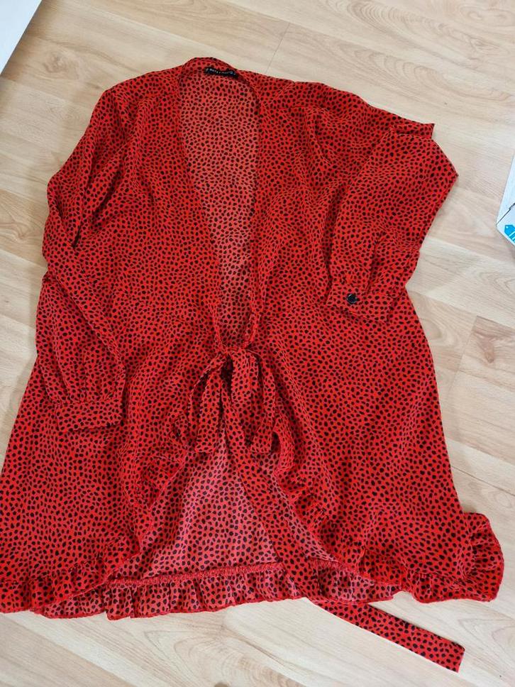 jurkje rood met stip, Kleding | Dames, Jurken, Zo goed als nieuw, Maat 38/40 (M), Rood, Boven de knie, Ophalen of Verzenden