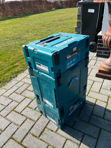 Makita M boxen beschikbaar voor biedingen