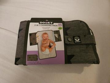Dooky 3 in 1 verschoonmatje beschikbaar voor biedingen