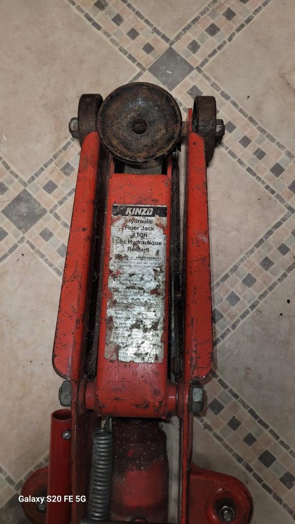 Kinzo Hydraulische Garagekrik - 2 Ton, Auto diversen, Krikken, Ophalen of Verzenden