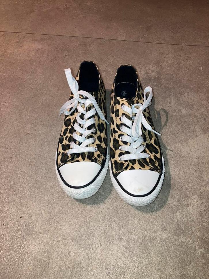 Verschillende sneakers maat 38-39, Kleding | Dames, Schoenen, Zo goed als nieuw, Sneakers of Gympen, Overige kleuren, Ophalen of Verzenden