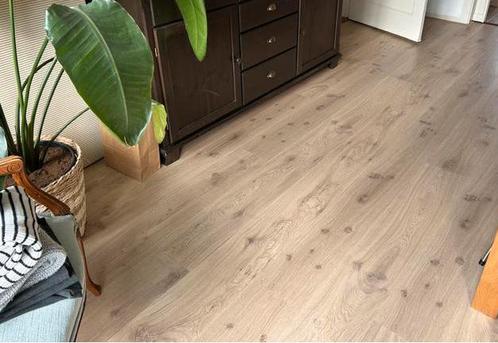 Mooie eikenhouten laminaatvloer ca. 65m2 (vanaf 1 juli), Doe-het-zelf en Verbouw, Vloerdelen en Plavuizen, Zo goed als nieuw, Laminaat