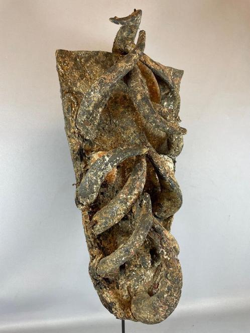 230204 Oud Afrikaans Gela Guere hoorn masker uit Iv. Kust, Antiek en Kunst, Kunst | Niet-Westerse kunst, Ophalen of Verzenden
