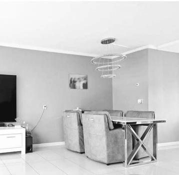 Hanging Crystal Chandelier: 3 tiered white light in rings beschikbaar voor biedingen