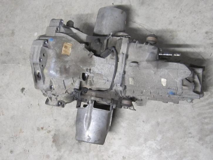 Audi A4 versnellingsbak modeljaar 2003 bak code GBL, Auto-onderdelen, Uitlaatsystemen, Audi, Gebruikt, Ophalen