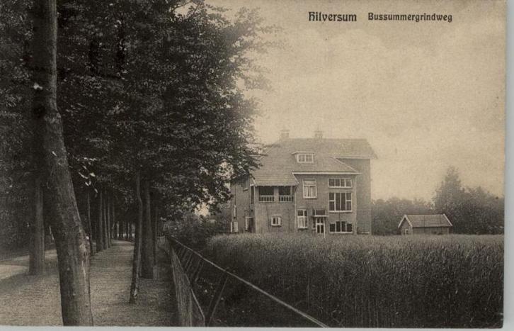 Hilversum Bussummergrindweg st 1911 uitg M. Blommesteijn, Verzamelen, Ansichtkaarten | Nederland, Noord-Holland, Voor 1920, Verzenden