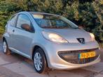 Peugeot 107 1.0 12V 3DR 2008 Grijs, Voorwielaandrijving, Stof, 4 stoelen, 68 pk