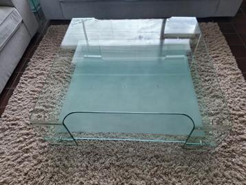 Glazen Design Salontafel  beschikbaar voor biedingen