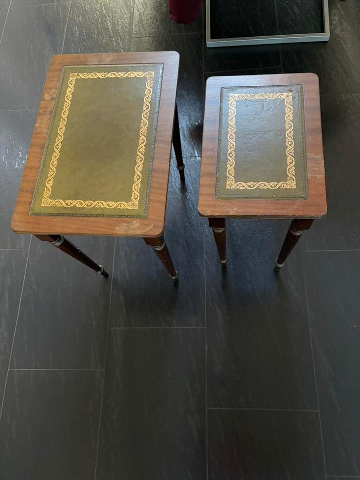 Bij zet tafeltje, Huis en Inrichting, Tafels | Bijzettafels, Zo goed als nieuw, Rechthoekig, Minder dan 55 cm, Ophalen of Verzenden