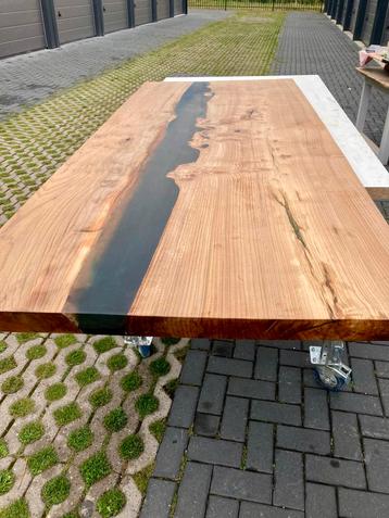 Epoxy Tafel 210x85 cm met U-Onderstel beschikbaar voor biedingen