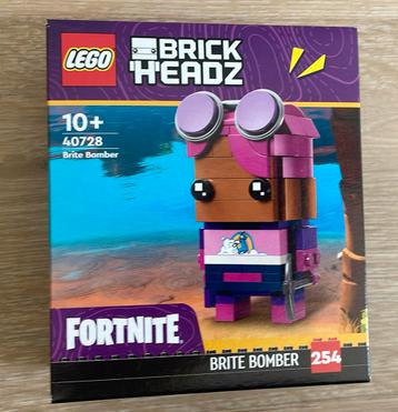 Lego 40728 Brick Headz Fortnite Brite Bomber  beschikbaar voor biedingen