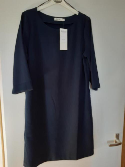 Geheel nieuwe mooie jurk. Maat: L., Kleding | Dames, Jurken, Zo goed als nieuw, Maat 38/40 (M), Blauw, Knielengte, Ophalen of Verzenden