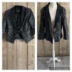 Zwarte blazer met slangenprint | Maat M, Maat 38/40 (M), Ophalen of Verzenden, Zwart