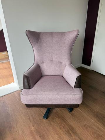 Comfortabele Design Fauteuil – Stijlvol & Ergonomisch beschikbaar voor biedingen