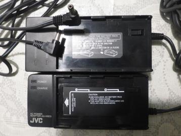 Videocamera opladers + accessoires beschikbaar voor biedingen