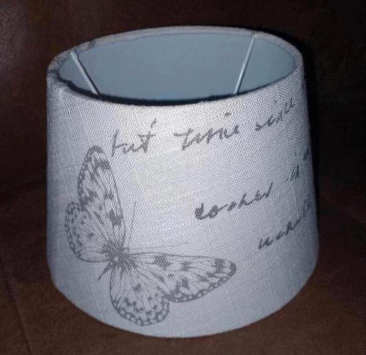 Brocante lampenkap., Huis en Inrichting, Lampen | Lampenkappen, Gebruikt, Minder dan 25 cm, Rond, Ophalen of Verzenden