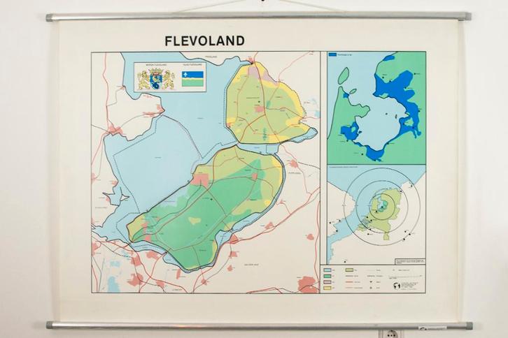 Vintage, retro schoolkaart, wandkaart provincie Flevoland, Antiek en Kunst, Antiek | Schoolplaten, Aardrijkskunde, Ophalen of Verzenden