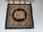 Oud borduurwerk. Wanddecoratie. Birma/Myanmar. Olifant., Ophalen of Verzenden, Zo goed als nieuw