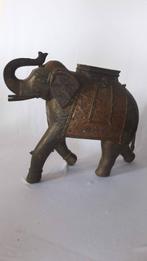Grote olifant met messing beslag, Antiek en Kunst, Antiek | Koper en Brons, Ophalen of Verzenden, Koper