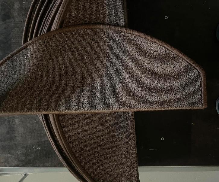 Trap treden matten 14 stuks 64 bij 24 cm, Huis en Inrichting, Stoffering | Tapijten en Kleden, Zo goed als nieuw, Ophalen