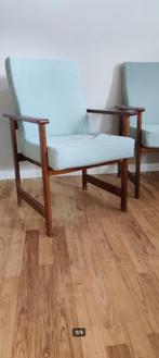 stoelen (klooster breda), Ophalen, Hout, Gebruikt, Twee