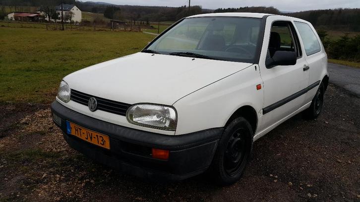 VW Golf 1.8 aut 1994 OLDTIMER 123064km 2jaar APK, Auto's, Oldtimers, Particulier, Elektrische buitenspiegels, Trekhaak, Volkswagen
