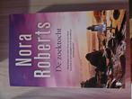 Nora Roberts - De zoektocht, Ophalen of Verzenden, Zo goed als nieuw, Nederland, Nora Roberts