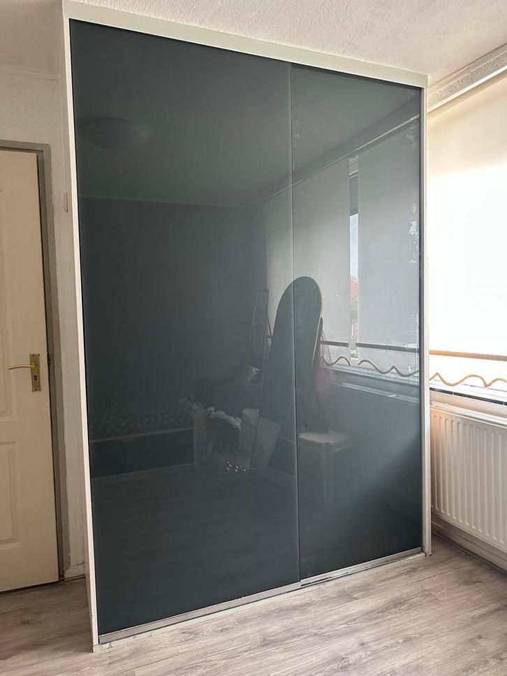 Inbouw kledingkast met glazen schuifdeuren, Huis en Inrichting, Kasten | Kledingkasten, Zo goed als nieuw, 200 cm of meer, 150 tot 200 cm