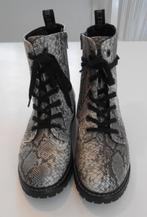 Cracks veterboots met slangenprint grijs mt 41, Lage of Enkellaarzen, Ophalen of Verzenden, Zo goed als nieuw, Cracks
