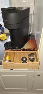 Nespresso Vertuo plus, Ophalen of Verzenden, Zo goed als nieuw, Koffiemachine