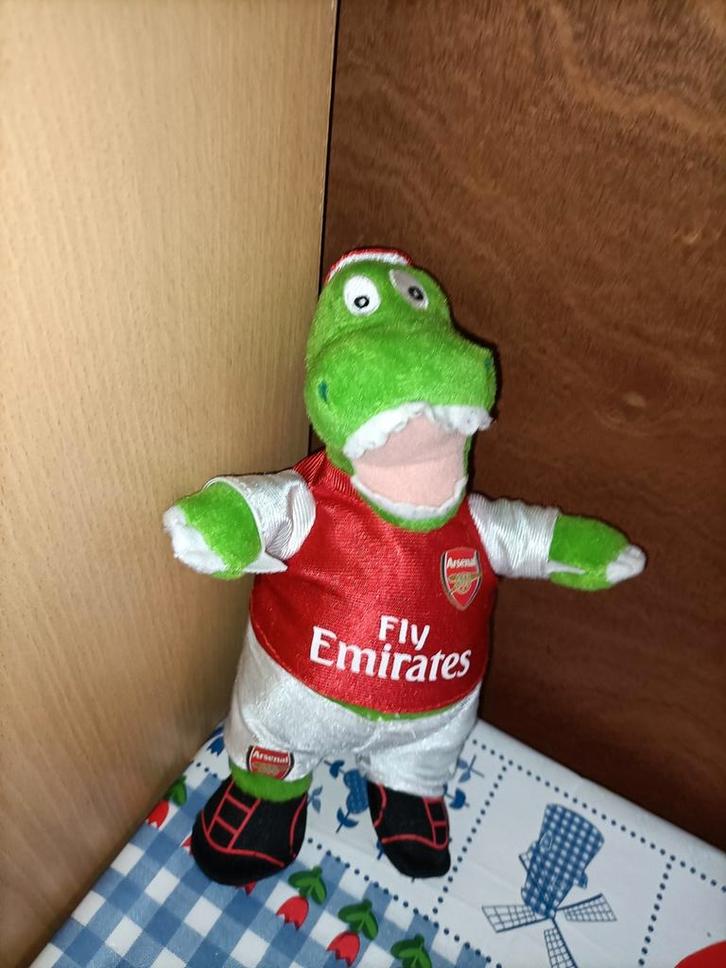 Mascotte Arsenal krokodil knuffel Fly Emirates 26 cm, Kinderen en Baby's, Speelgoed | Knuffels en Pluche, Ophalen of Verzenden