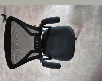 Ergonomische bureaustoel  beschikbaar voor biedingen