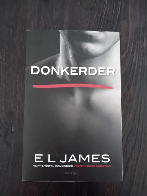 E.L. James - Donkerder, Boeken, Literatuur, Zo goed als nieuw, Amerika, Ophalen of Verzenden