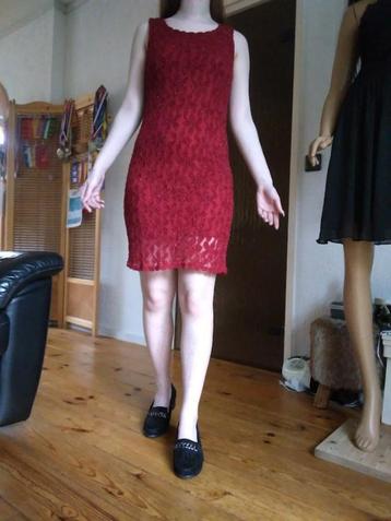 Cocktailjurk rood kant maat 38, merk 'Fas Paris' beschikbaar voor biedingen