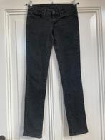 Levi’s zwarte jeans 27-32, Zwart, Ophalen of Verzenden, Zo goed als nieuw, W27 (confectie 34) of kleiner