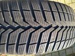 4 Winter banden met stalen velg en wieldoppen, Auto diversen, Wieldoppen, Ophalen of Verzenden