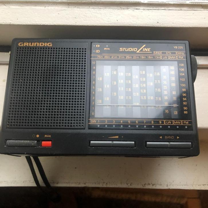 Grundig Studio Line YB225 radio, Audio, Tv en Foto, Overige Audio, Tv en Foto, Gebruikt, Ophalen of Verzenden