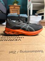 Asics Novablast Hardloopschoenen Maat 43,5, Sport en Fitness, Loopsport en Atletiek, Ophalen of Verzenden, Zo goed als nieuw, Hardloopschoenen