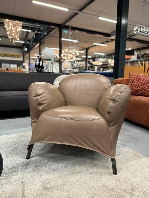 Nieuw Label Bobo Fauteuil Rio Olive leer Design stoel Poef, Huis en Inrichting, Fauteuils, Nieuw, Leer, 75 tot 100 cm, Ophalen of Verzenden