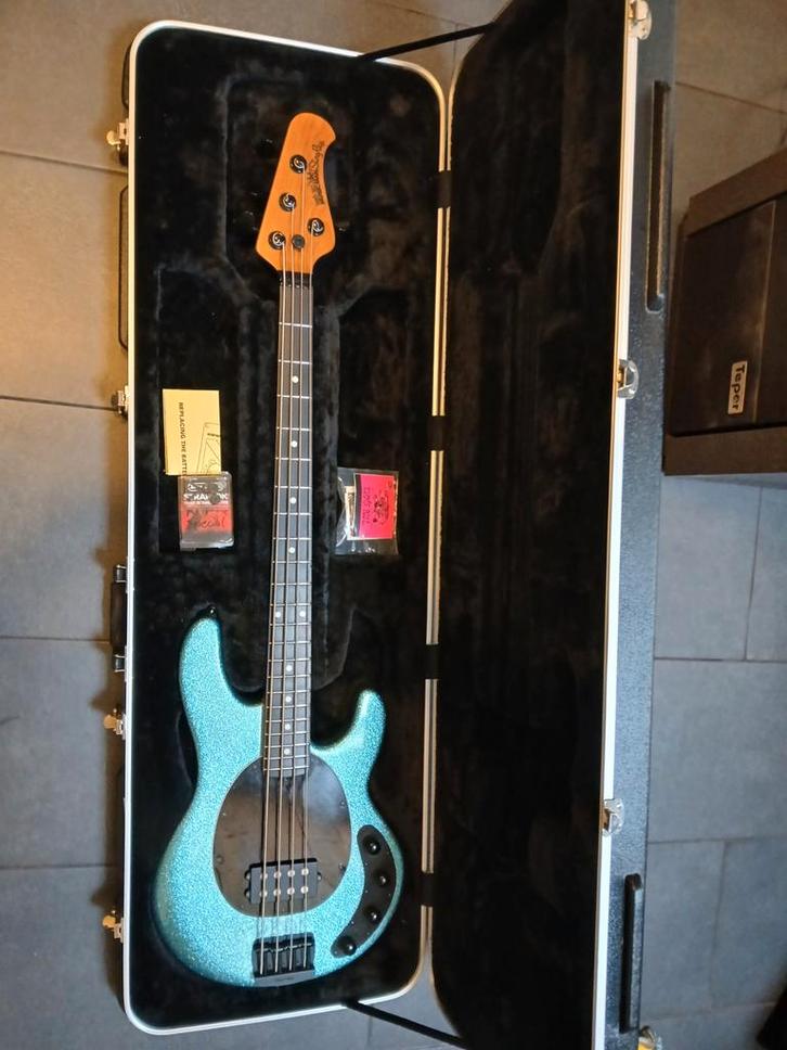Ernie ball MusicMan Stingray Special 2019, Muziek en Instrumenten, Snaarinstrumenten | Gitaren | Bas, Zo goed als nieuw, Elektrisch