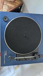 Thorens Platenspeler met stofkap en voorversterker, Ophalen of Verzenden, Gebruikt, Platenspeler, Thorens