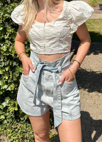 * IRO * Nieuw van € 297 v € 85. Jeansshort, spijkerbroekje. beschikbaar voor biedingen