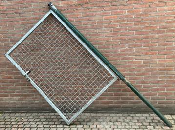 Gegalvaniseerde ijzeren hek / poort 101x145 cm /paal 247 cm beschikbaar voor biedingen